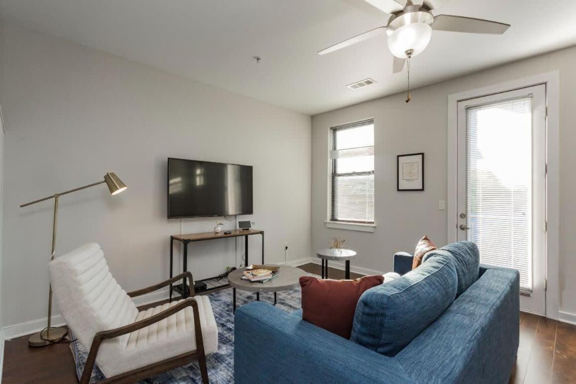 Apartment Cozysuites Musicrow Astonishing With Free Parking 38 Nashville